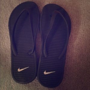 Nike Women Black Sandals