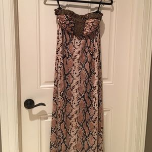 Bebe maxi dress