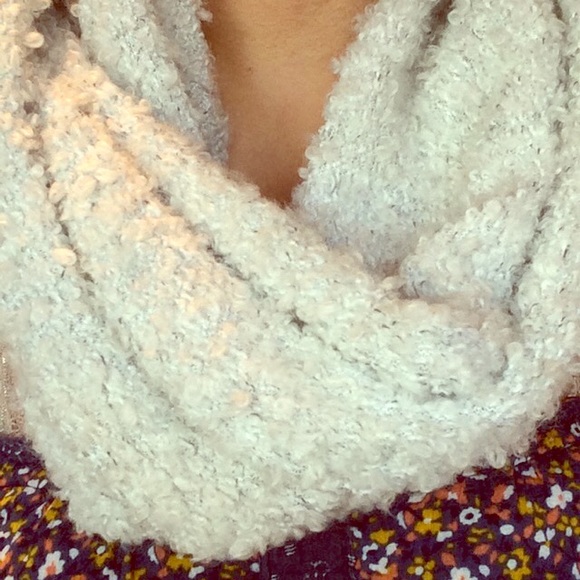 💛COZY SCARF 💜