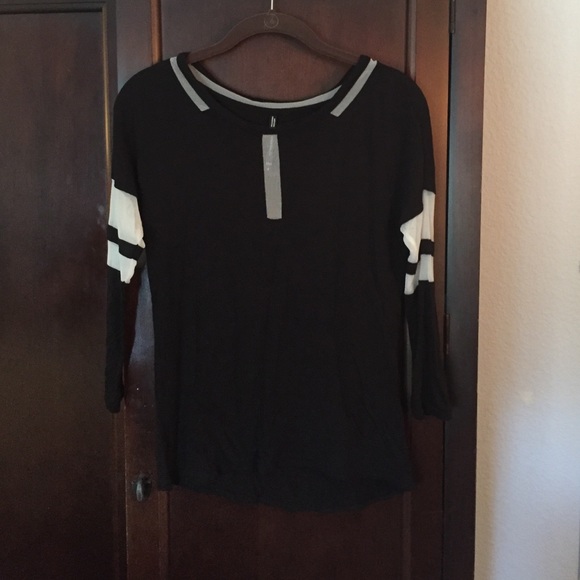 Adorable Karen Millen top