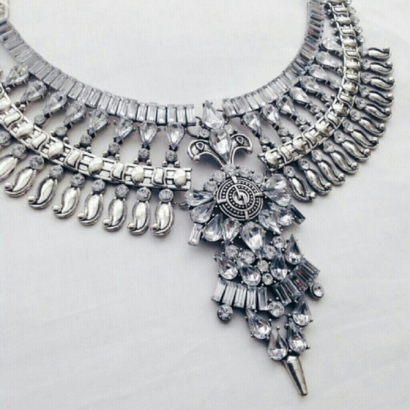 Jewelry | crystal edgy collar necklace - Picture 3 of 4