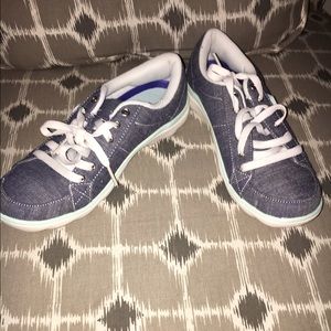 Dr Scholl's tennis shoes