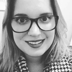 Meet your Posher, Caitlin