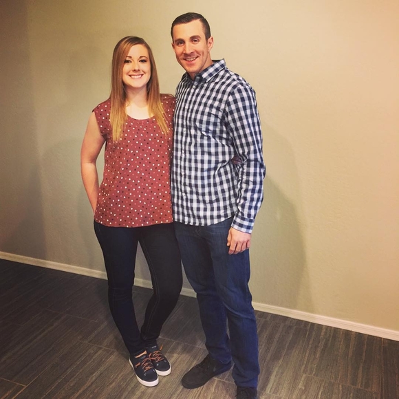 Meet your Posher, Laura - Picture 1 of 1