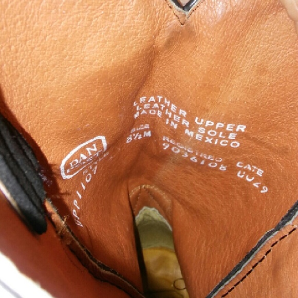 Suede Dan post boots