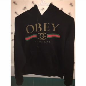 Obey sweat shirt