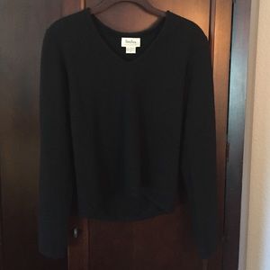 Neiman Marcus 100% cashmere sweater