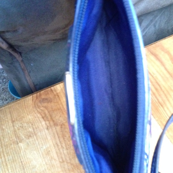 Coach wristlet - Picture 3 of 3