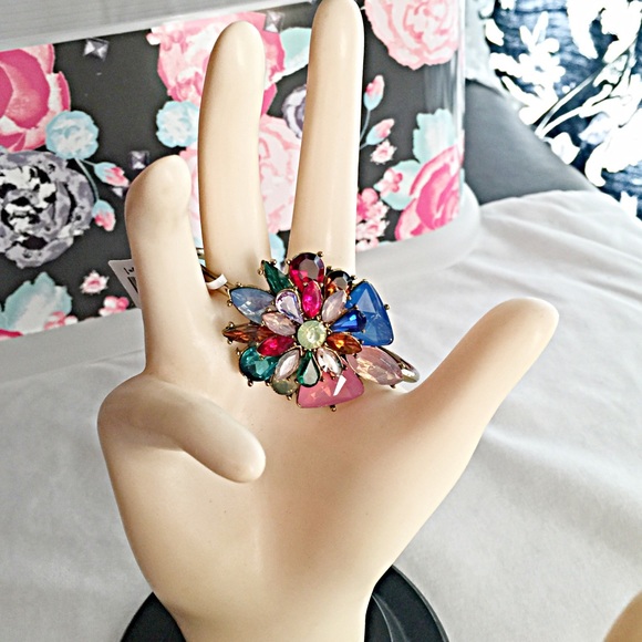 💐NEW CRYSTAL FLOWER MULTI COLOR GOLD BANGLE BRACE - Picture 2 of 4