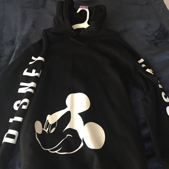 Forever 21 Mickey Mouse sweater