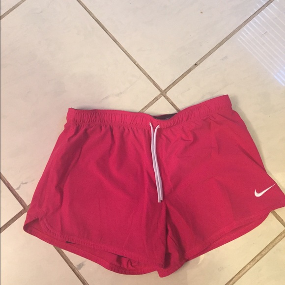 Nike workout shorts size M