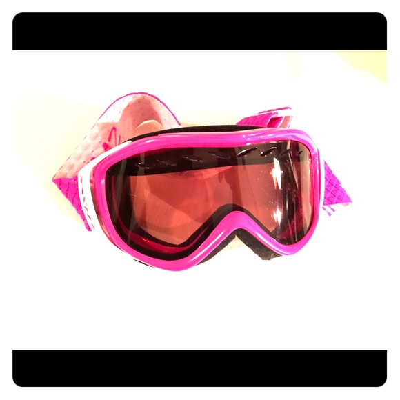 Ski goggles