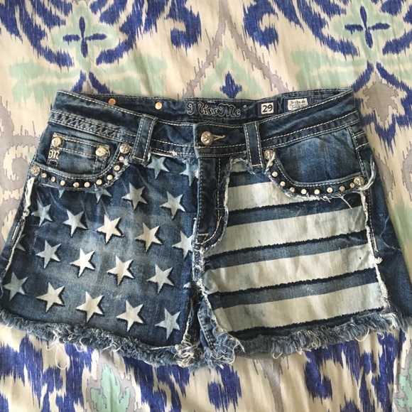 Size 29 Miss Me American flag shorts