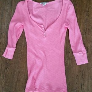 Quarter sleeve shirt