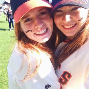 Meet your Posher, Izzy