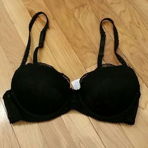 Forever 21 | Black Lacy Bra *New Without Tags*