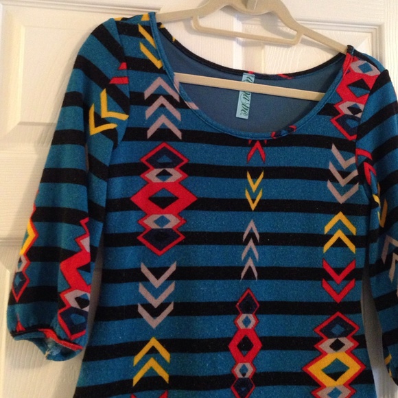 3/4 sleeve tunic-dress - Picture 2 of 3