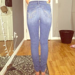 Hi-rise hollister jeans