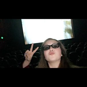 Meet your Posher, Mika