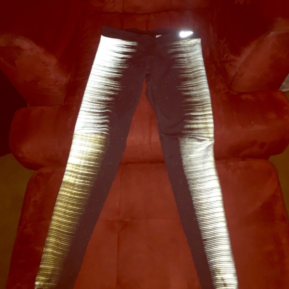 Nike Women's Printed Reflective Tights