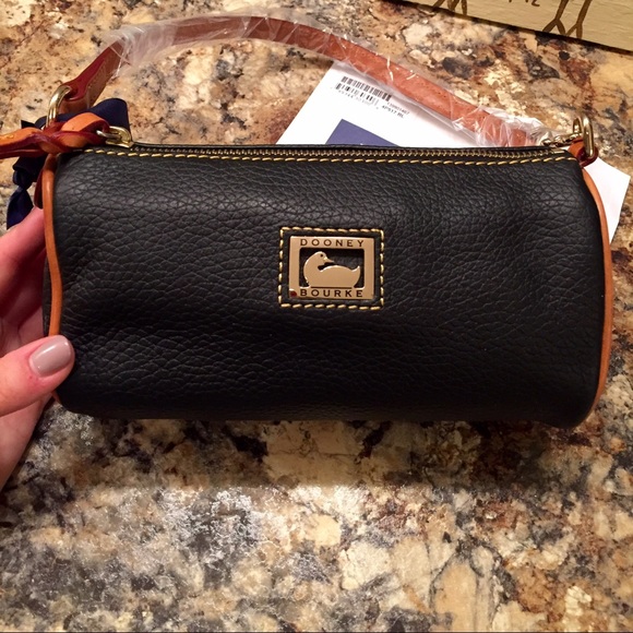 Small Black Dooney & Bourke Purse