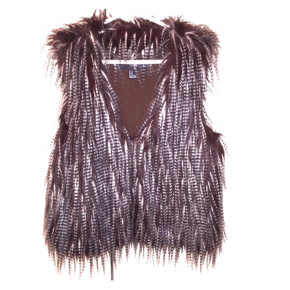 Forever 21 Jackets & Blazers - XXI Fur Vest