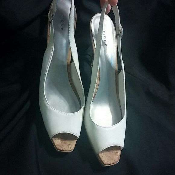 Heels - Picture 2 of 3