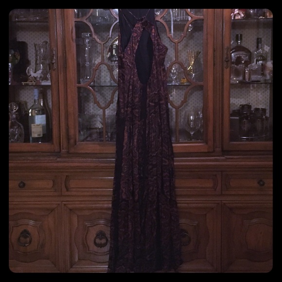 Beautiful long dress with pocket in sides