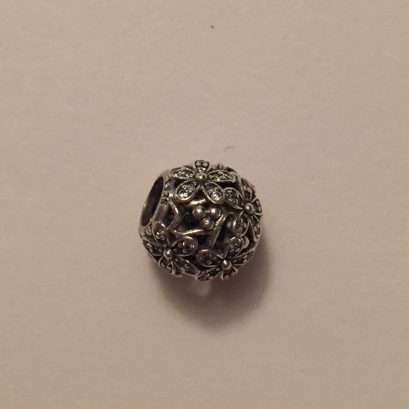 Authentic Pandora floral charm