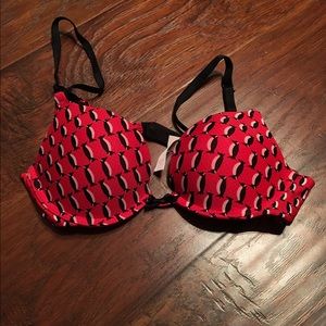 Victoria's Secret penguin push up bra