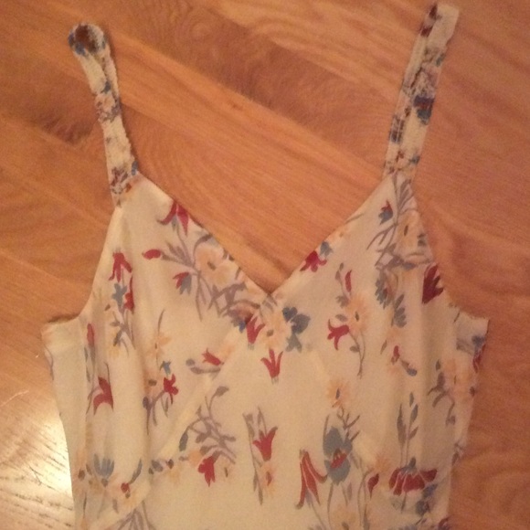 SALE-Beautiful floral flowy maxi dress. 100% silk. - Picture 2 of 4