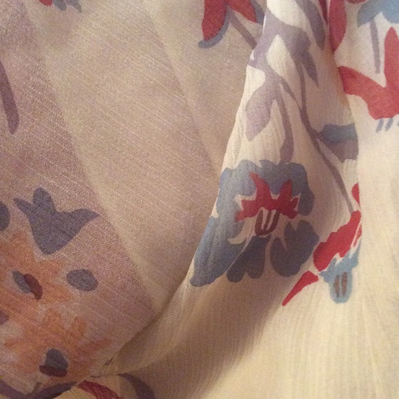 SALE-Beautiful floral flowy maxi dress. 100% silk. - Picture 4 of 4