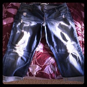 Torrid brand boyfriend style capris. Like new