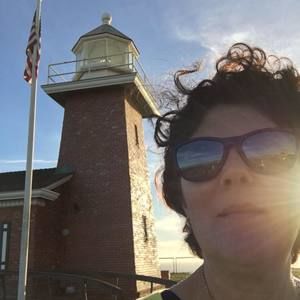 Meet your Posher, Ana flavia