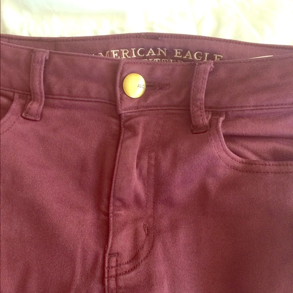 AEO Oxblood Hi-Rise Jegging