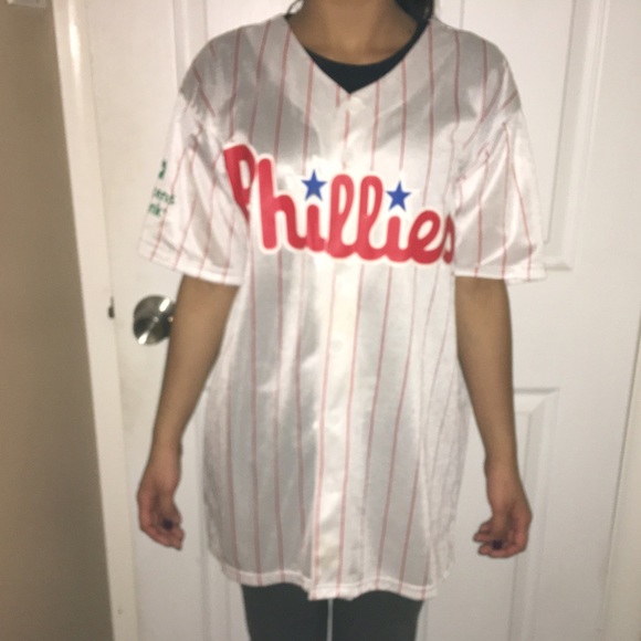 Phillies baseball team shirt
