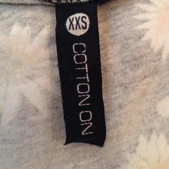 Cute sunflower tshirt - Picture 3 of 3