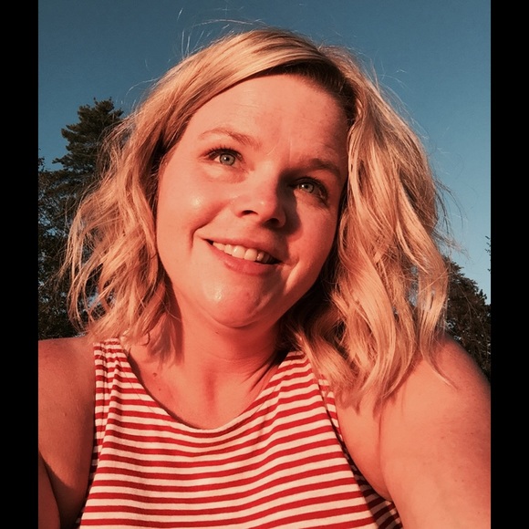 Meet your Posher, Patty - Picture 3 of 7