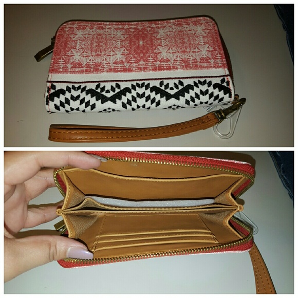 Mossimo Supply Co. Handbags - Super Cute Wallet/Wristlet