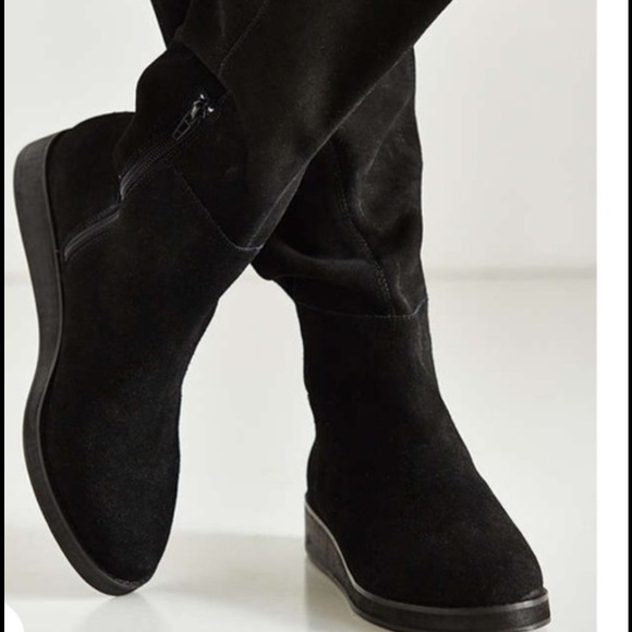 SOLD Urban Outfitter Black Knee High Boot - Picture 3 of 4