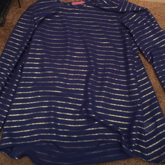 Blue and sliver tshirt