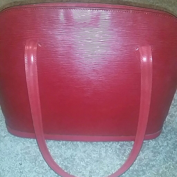 Authentic LV lussac EPI.