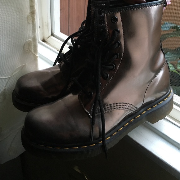 Uk4 us6 dr marten boots