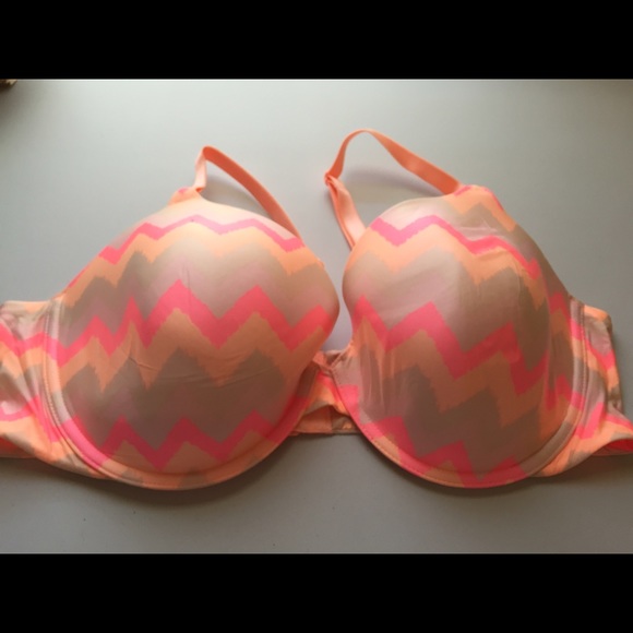 Peach chevron cup Victoria's Secret bra