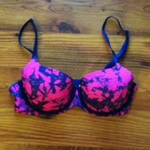 Victoria's Secret PINK Lightly Lined Bra