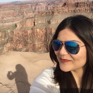 Meet your Posher, Ashmita