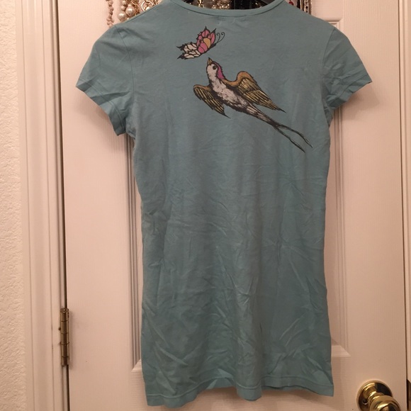 SOLD -Beautiful soft tee! - Picture 3 of 4