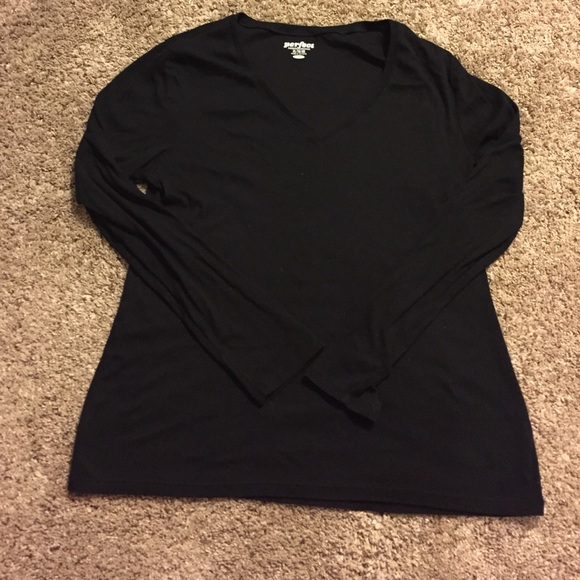 Black fitted top!