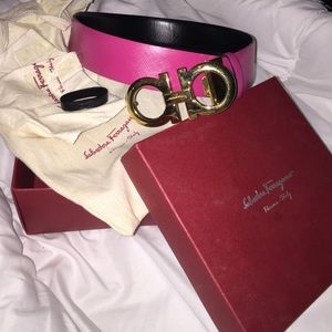 Authentic Women's Leaather Ferragamo belt