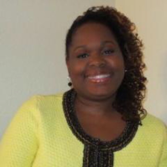 Meet your Posher, Dorothy - Picture 2 of 2